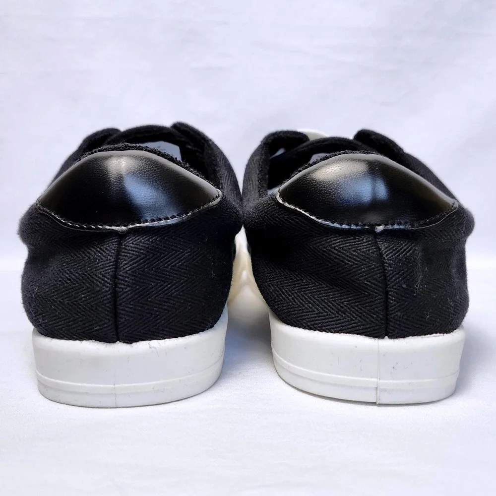 NEW ROXY PIERVIEW CANVAS LACE UP SNEAKERS‎ LOW TOP SHOES WOMENS 10 BLACK WHITE